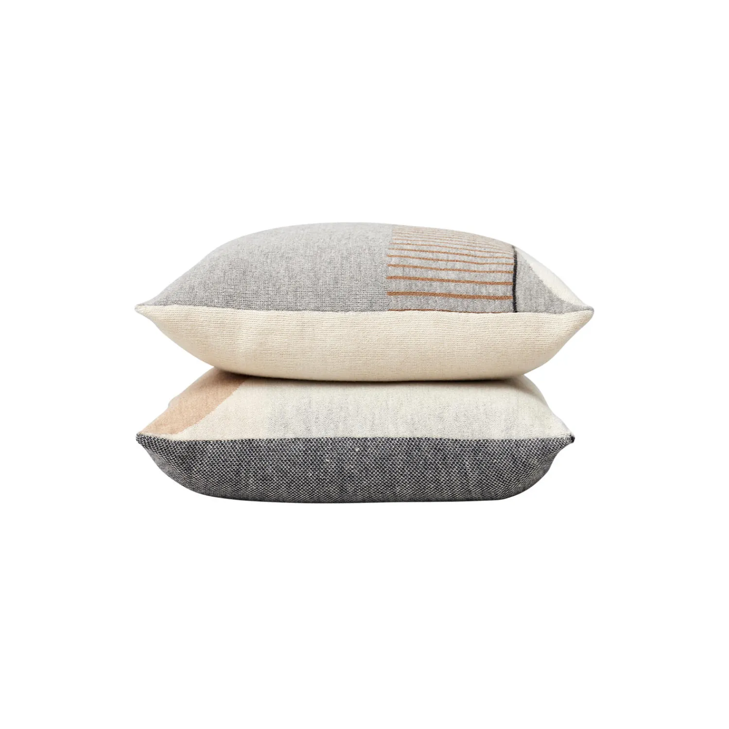 Form & Refine Pyntepuder & Hynder-Aymara Cushion,