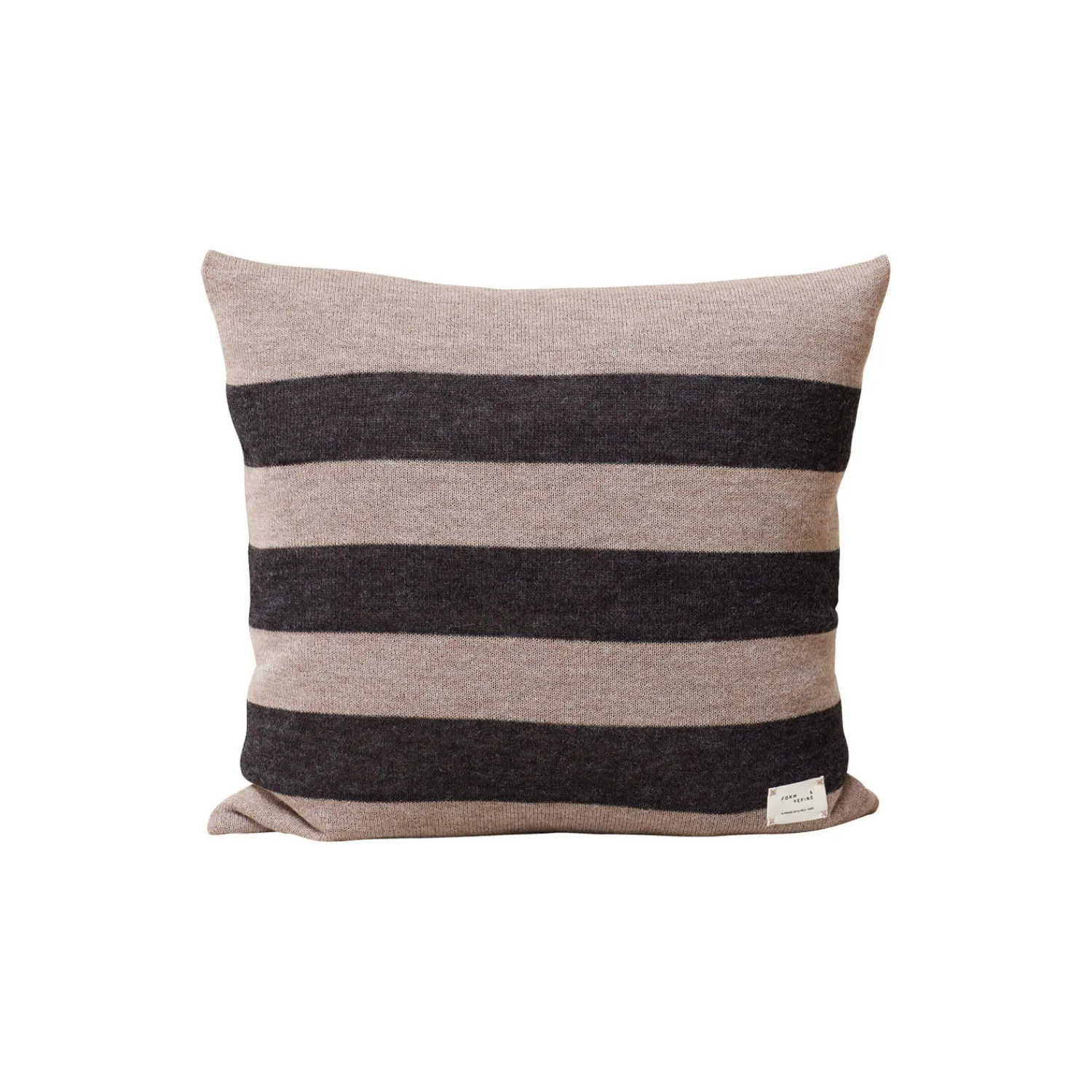 Form & Refine Pyntepuder & Hynder-Aymara Cushion, ribbon