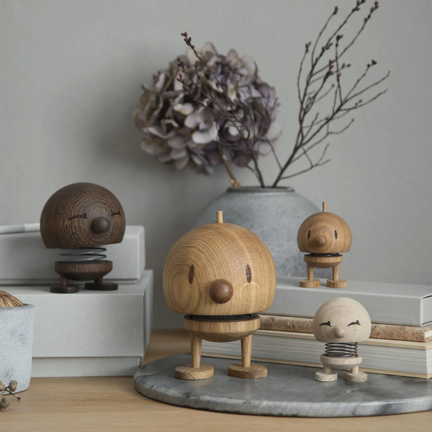 Hoptimist Figurer & Glaskunst * Classic Bumble, oak