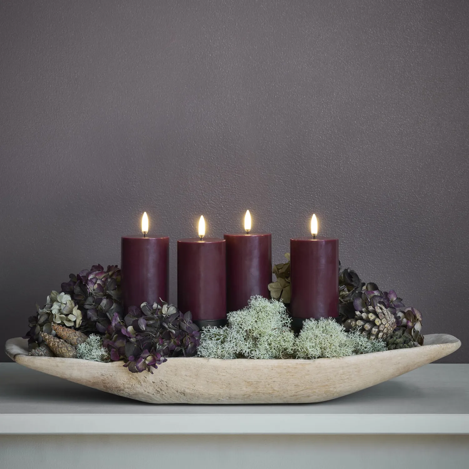 Uyuni Lighting Lys & Duftlys-Giftbox w. spike, remote, LED pillar candle 4-pack,