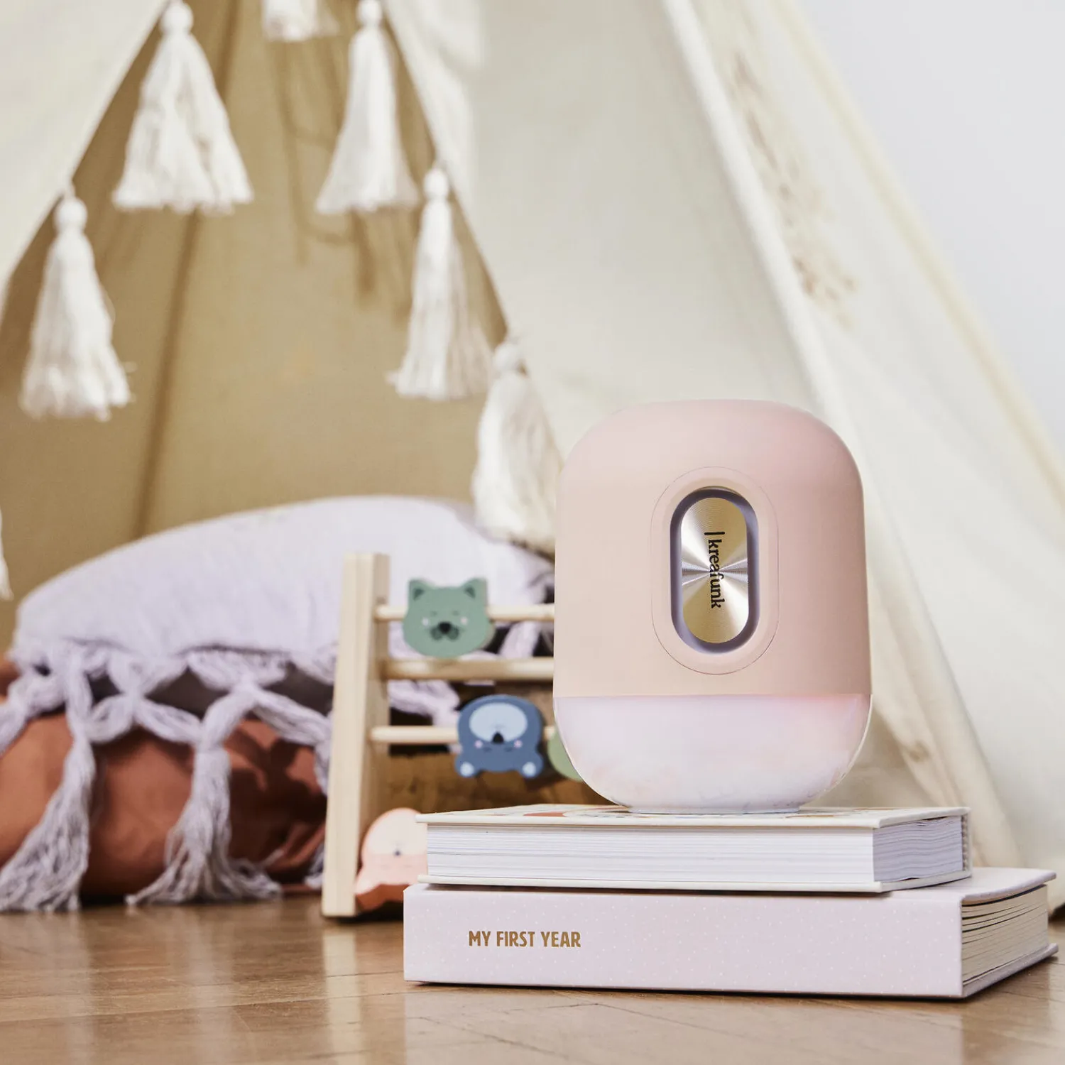 Kreafunk Højtalere & Radioer-Glowie Bluetooth højttaler og lampe,