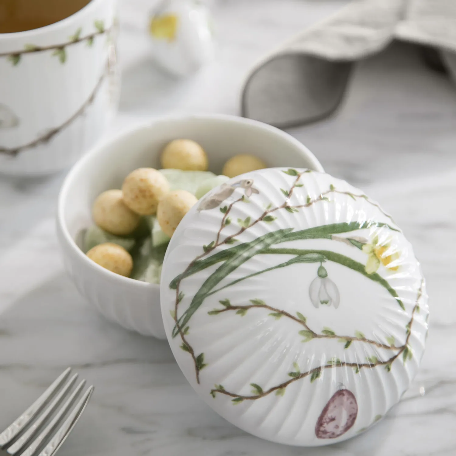 Kähler Skåle, Bakker & Fade-Hammershøi Spring bonbonniere