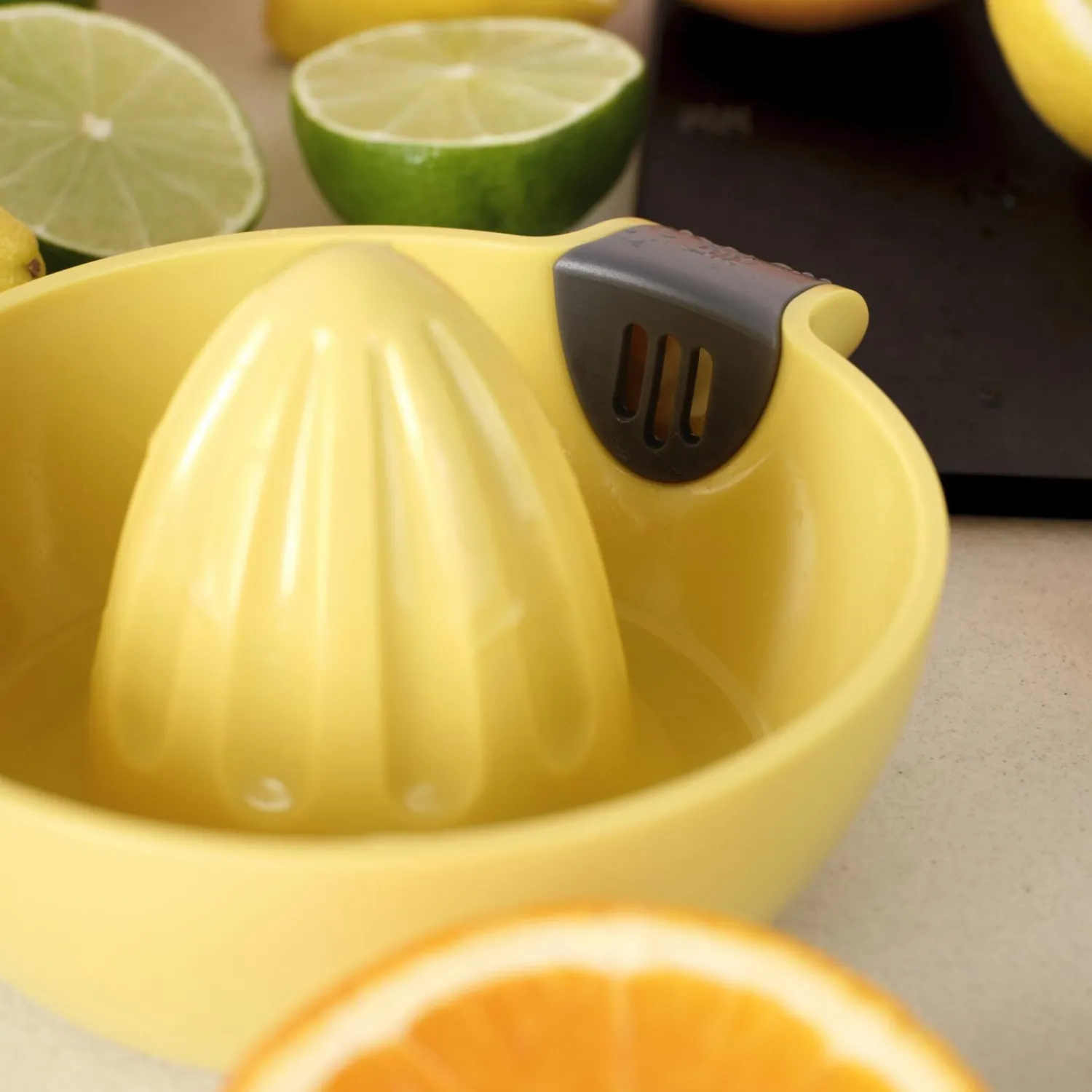 RIG-TIG Køkkenudstyr * JUICY citruspresser, yellow