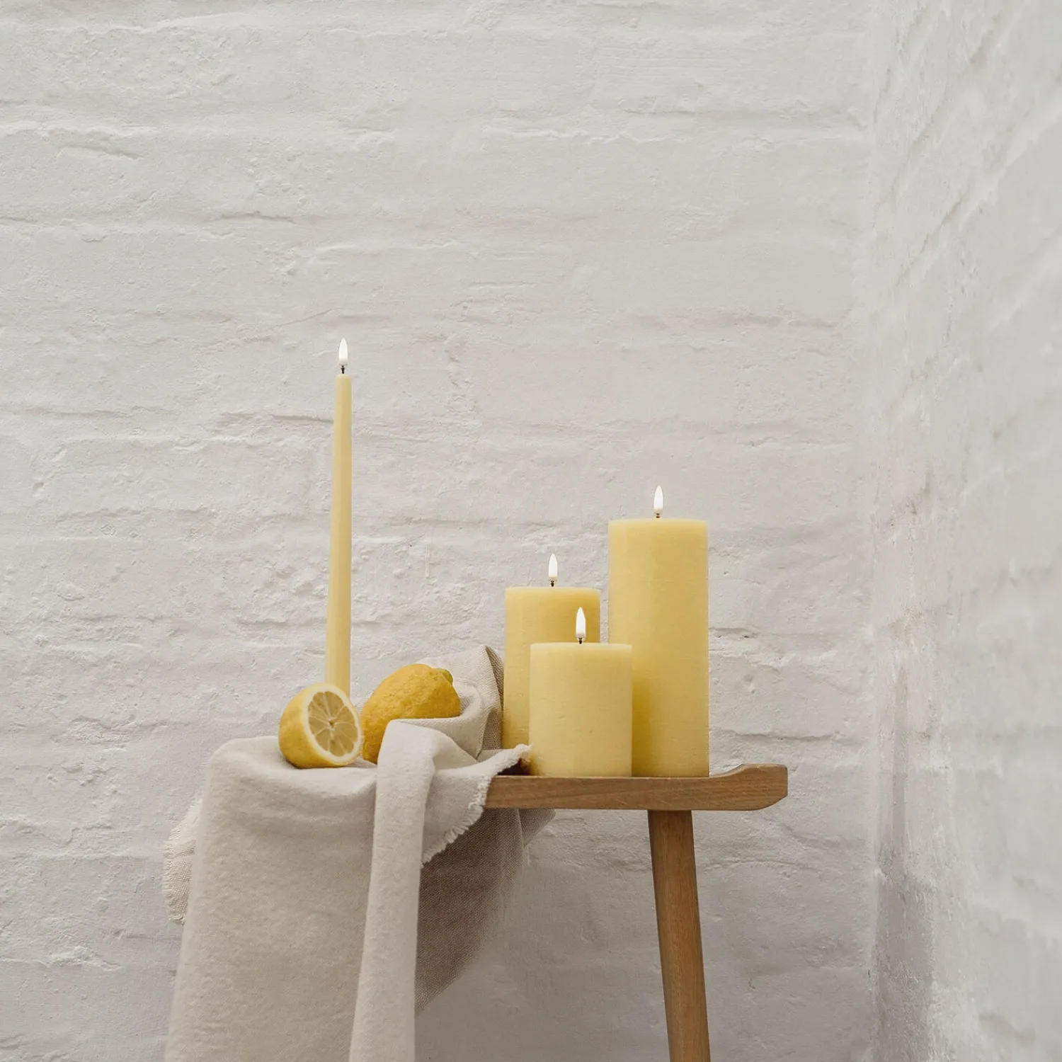 Uyuni Lighting Lys & Duftlys * LED Slim Taper Candle 32 cm 2 pcs,