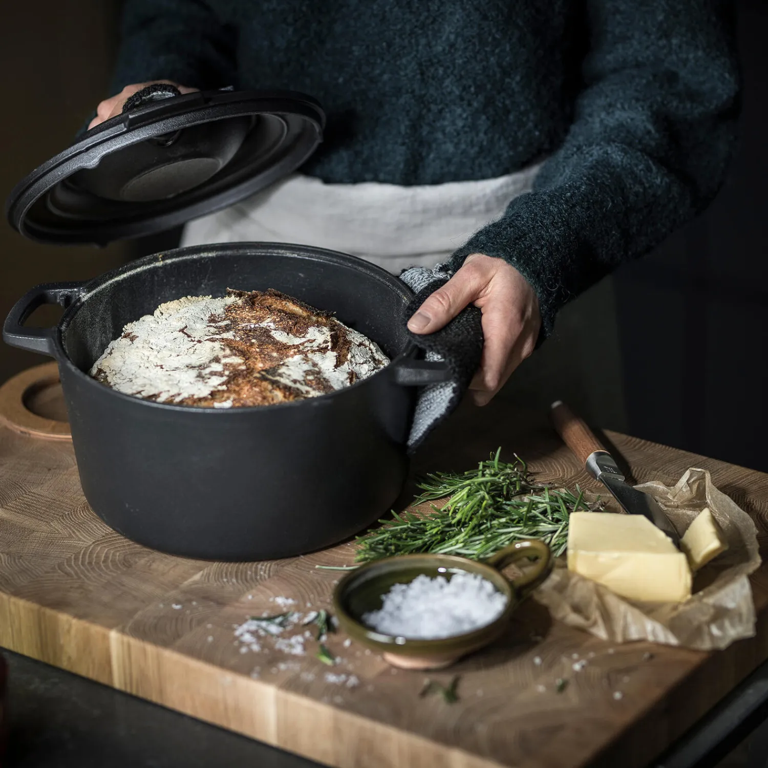 Fiskars Gryder & Pander * Norden støbejernsgryde 6 L, black