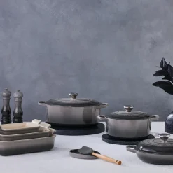 Le Creuset Køkkenudstyr * Oval grydeskeholder,