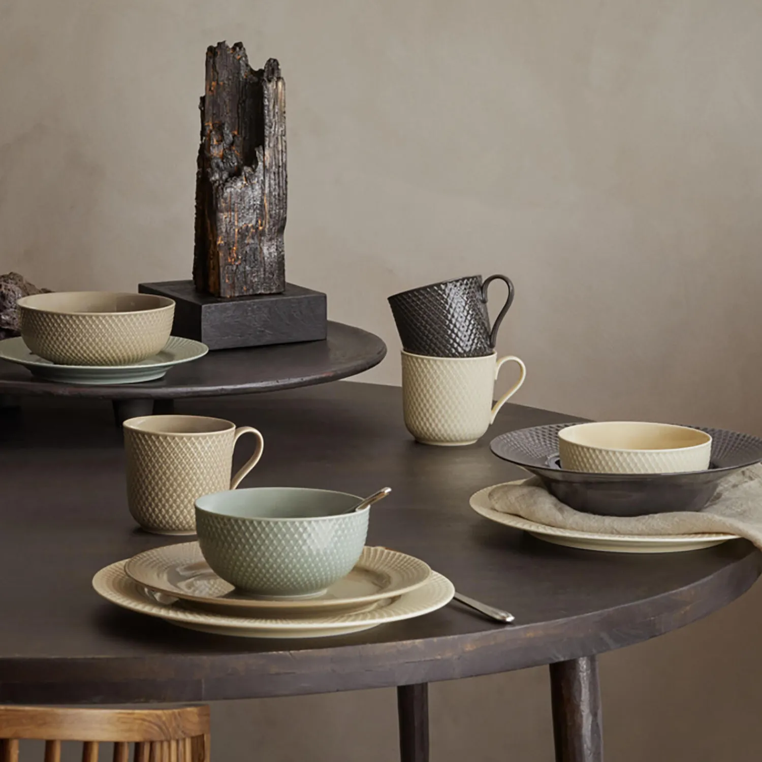 Lyngby Porcelæn Kopper & Krus * Rhombe Earth Krus med hank,