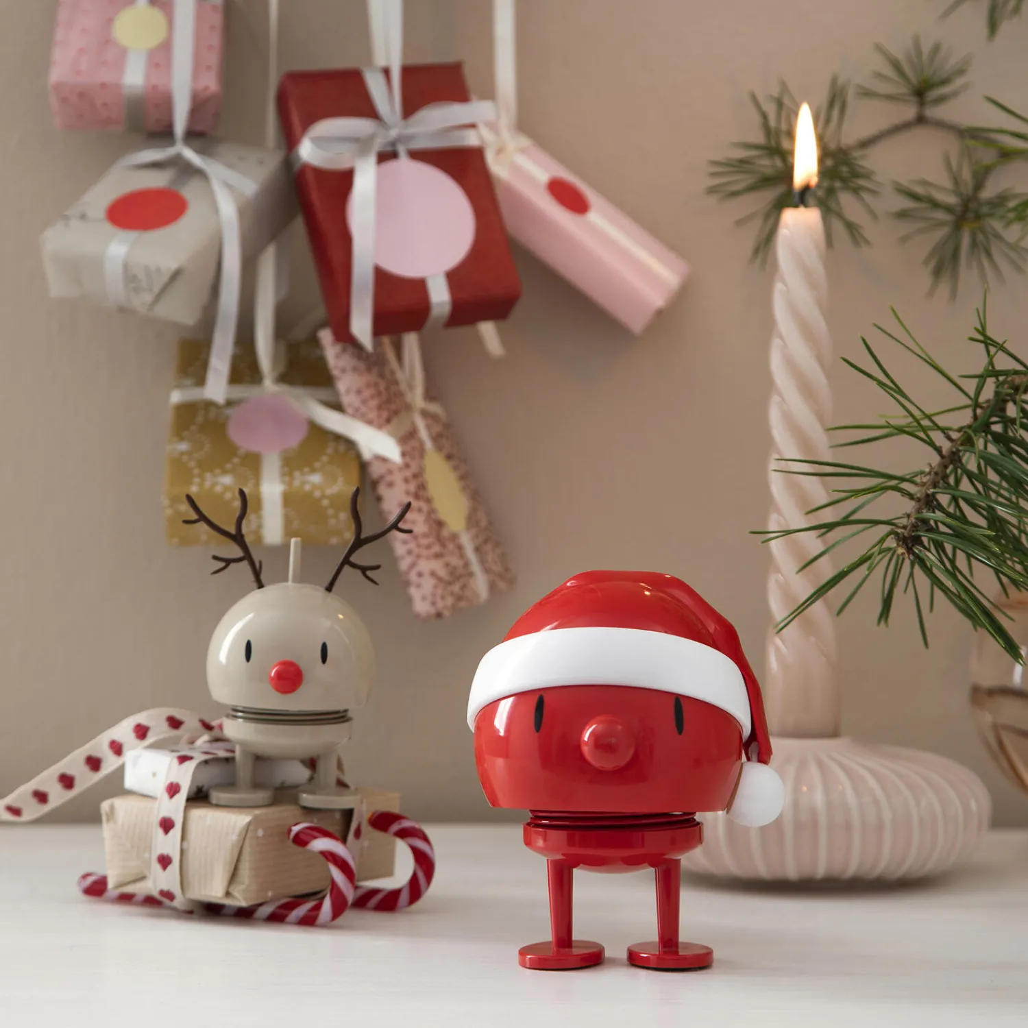 Hoptimist Figurer & Glaskunst * Santa Bumble, red