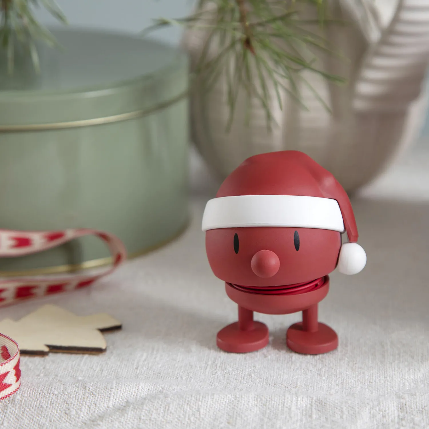 Hoptimist Figurer & Glaskunst-Soft Santa Bumble S, red