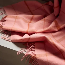 Silkeborg Uldspinderi Plaider * Warp and Weft plaid, 02103 love - coral/amber