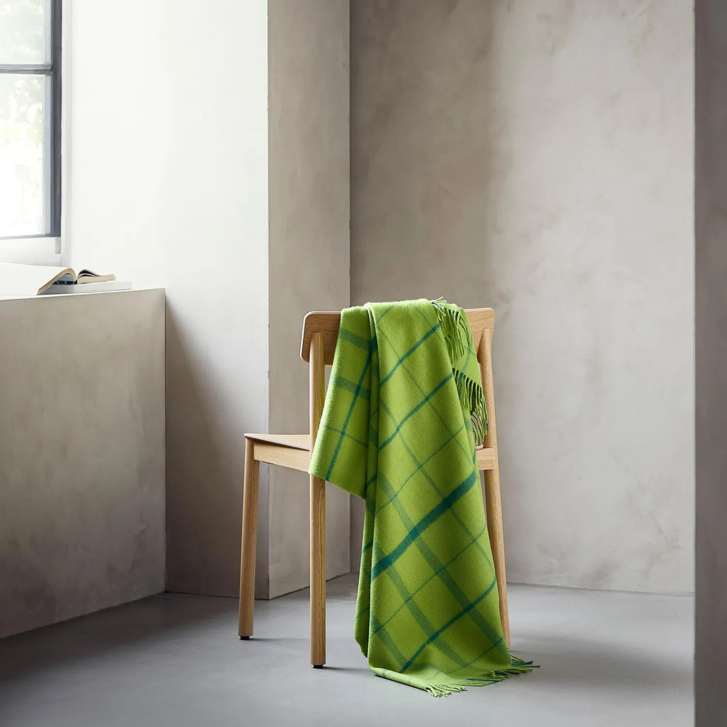 Silkeborg Uldspinderi Plaider-Warp and Weft plaid, 02104 sprout - lime/grass